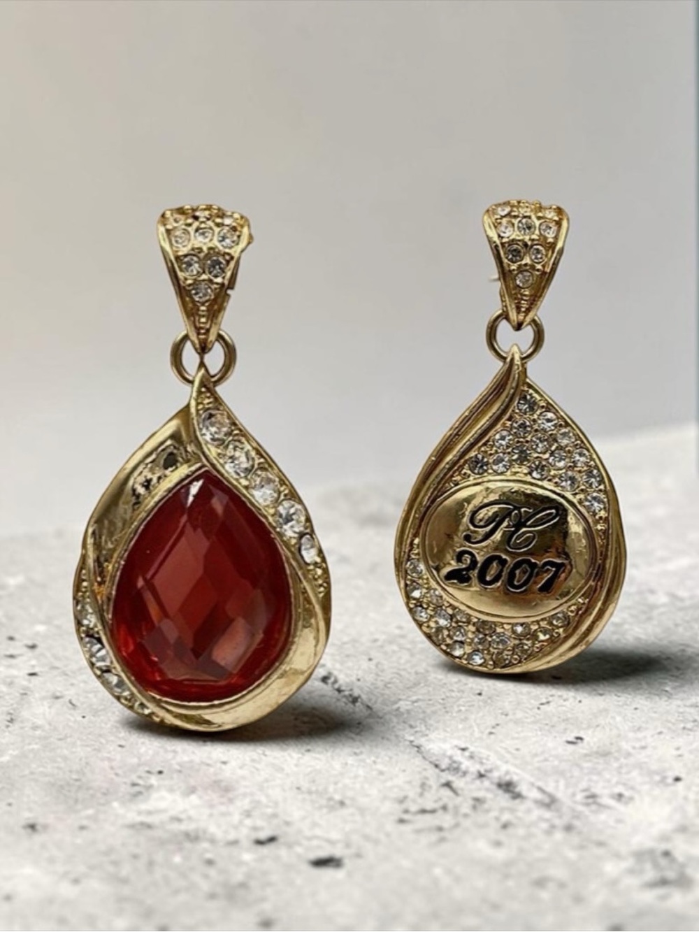 🫶🏻 2007 HS (high school) Pendant (Showing Front & Back)